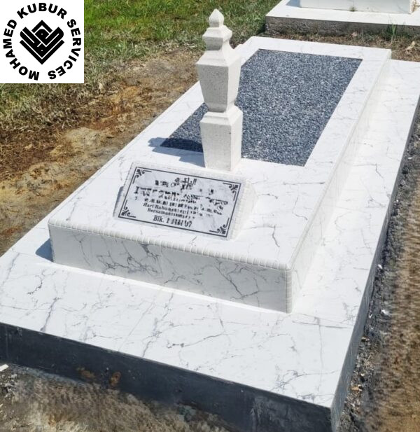 Dapur Kubur 4-6 Inch with Terrazzo Headstone and Pebbles Tuft
