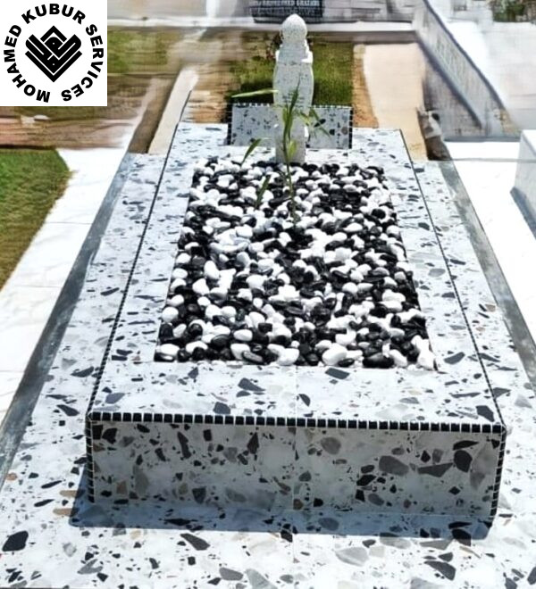 Dapur Kubur 8 Inch with Terrazzo Headstone and Pebbles